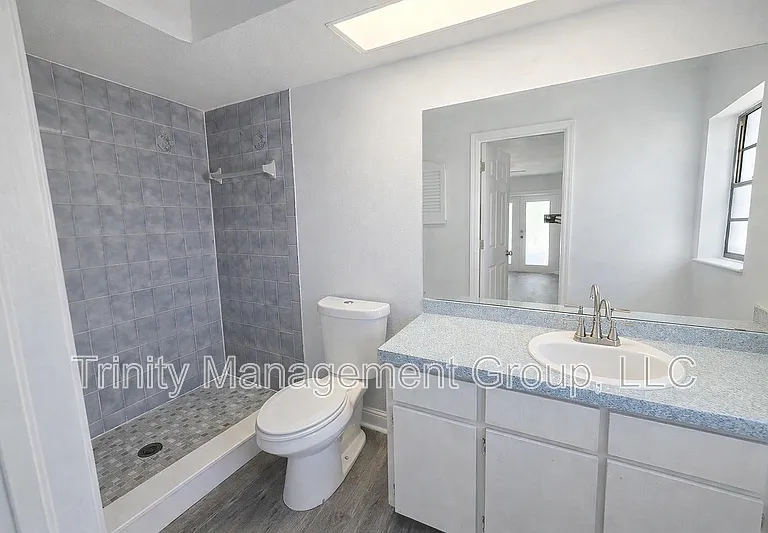 10449 Mayflower Rd — Photo 15