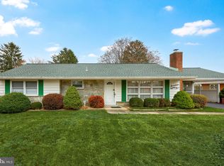 1785 Colonial Manor Dr, Lancaster, PA 17603