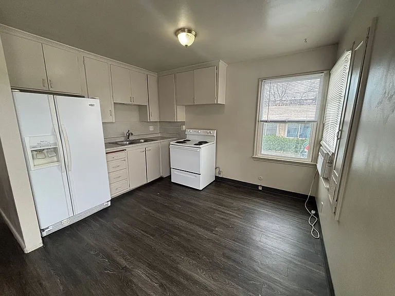 732-742 W Wasatch St — Photo 19