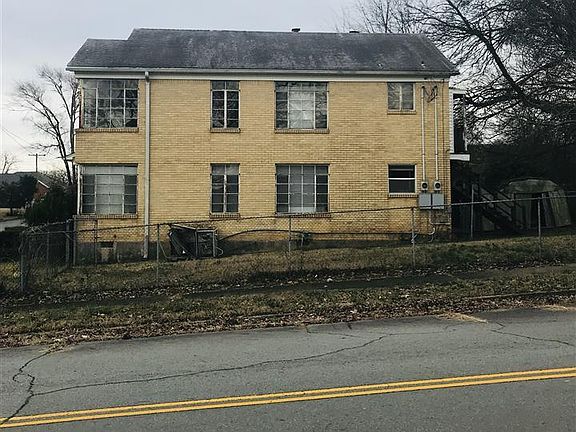 4th image of 2200 Marshall St