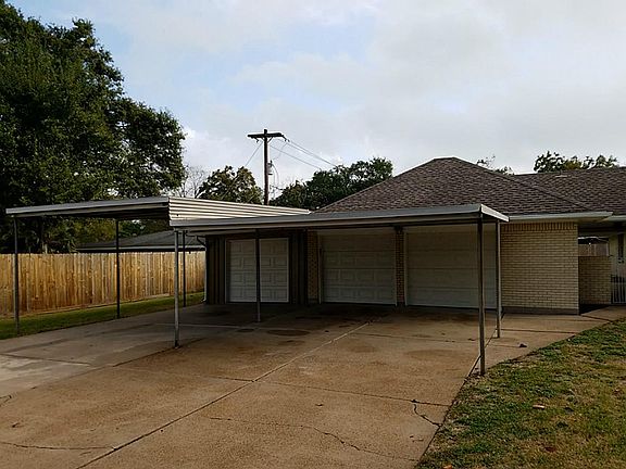 5th image of 904 Sharie St