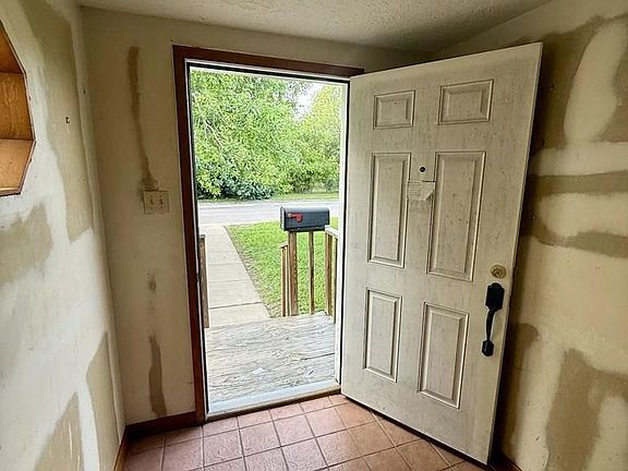 2nd image of 117 Avenue B