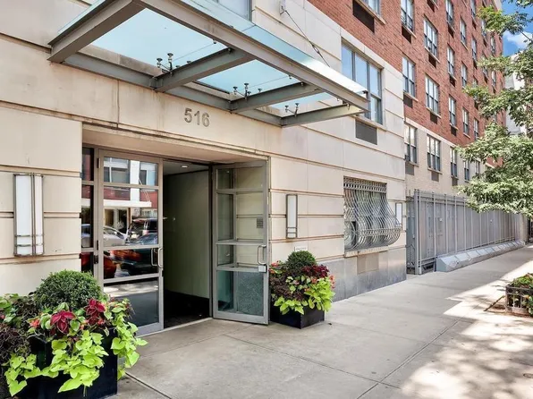 516 West 47th Street image 18 of 18
