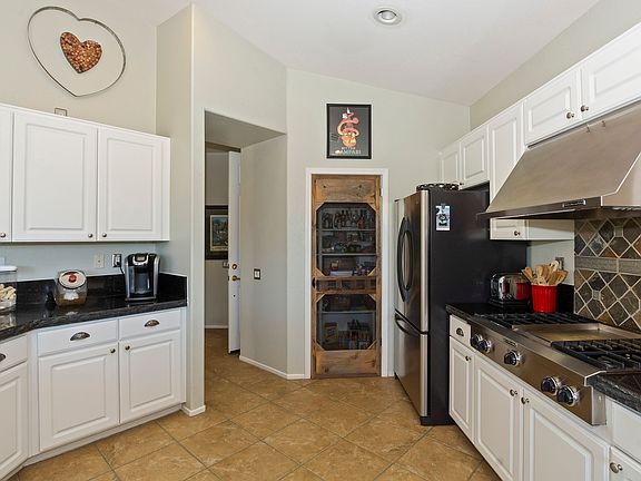 3rd image of 29270 W Laguna Dr