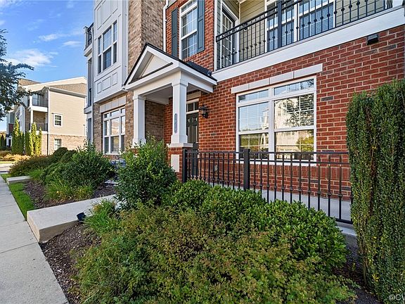 3rd image of 3910 Liesfeld Pl