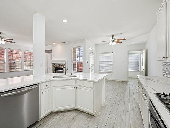 4th image of 8316 Charleston St