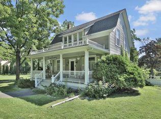 5865 Eureka Rd, Shorewood, MN 55331