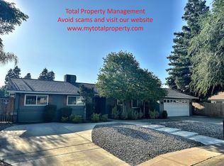 1716 S Michael Ct, Visalia, CA 93292