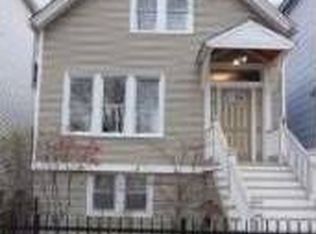 2017 W School St, Chicago, IL 60618