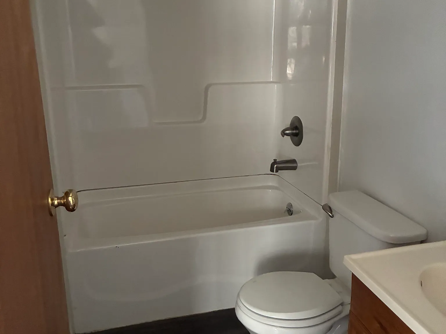 2400 Maple Creek Rd — Photo 3