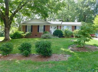 2522 Yow Rd, Greensboro, NC 27407