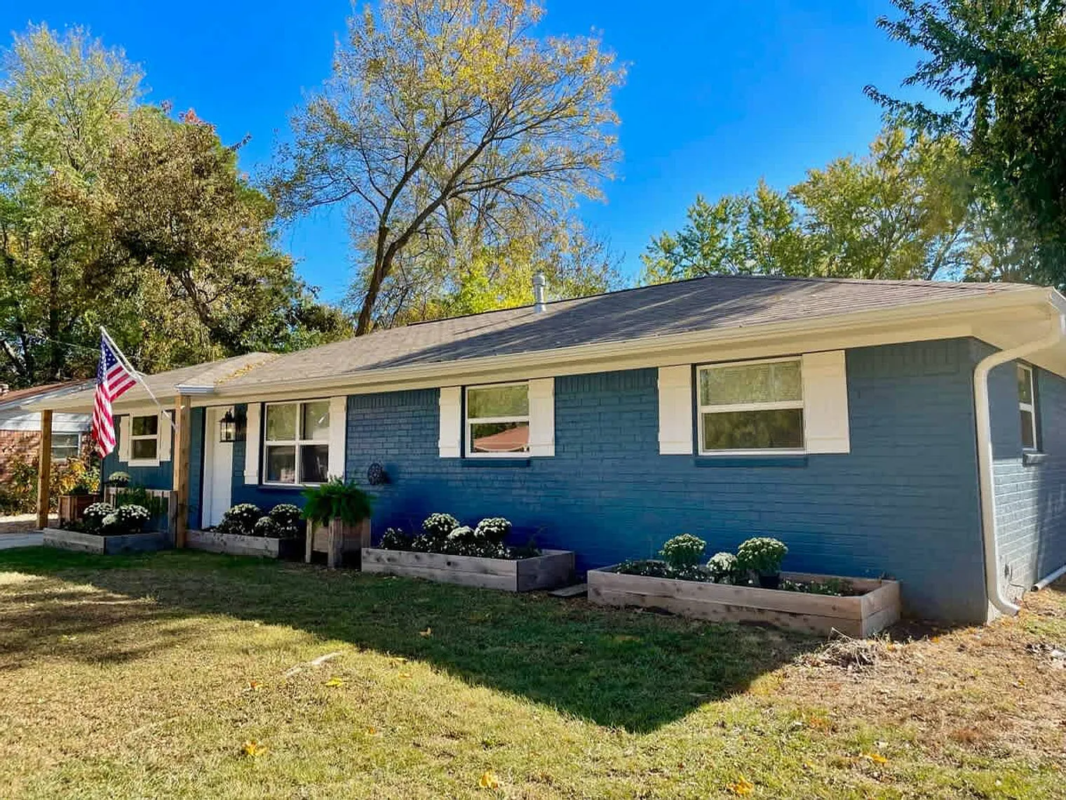 4 bed, 2.0 bath, 1797 sqft, $3,452 — Photo 4
