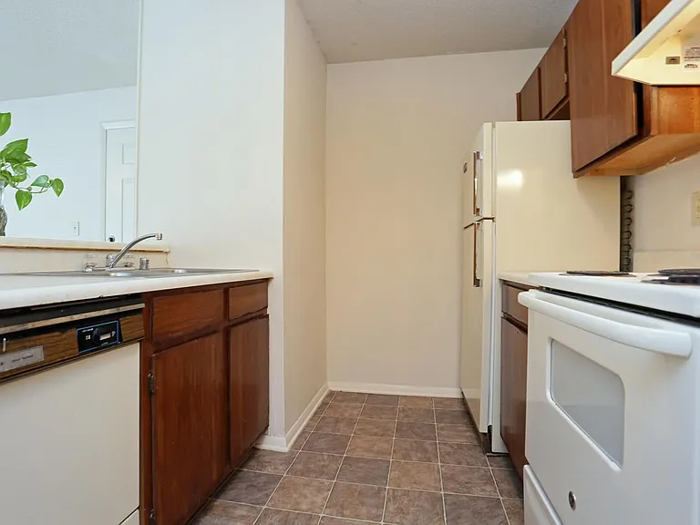 4240 Briar Green Dr SW #1 — Photo 2
