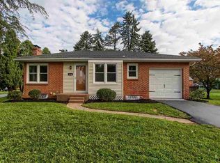 1346 Canterbury Ln, York, PA 17406