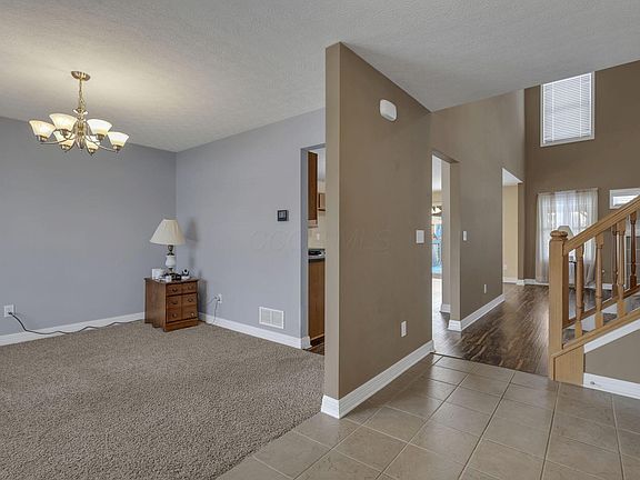 5th image of 1941 Bobtail Ln