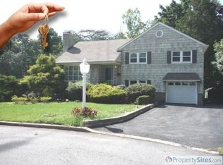 26 Charles Ct, Clifton, NJ 07013