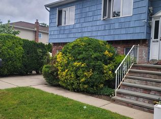 40 Derby Ave, Greenlawn, NY 11740