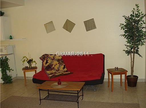 5th image of 5185 Gray Ln #M