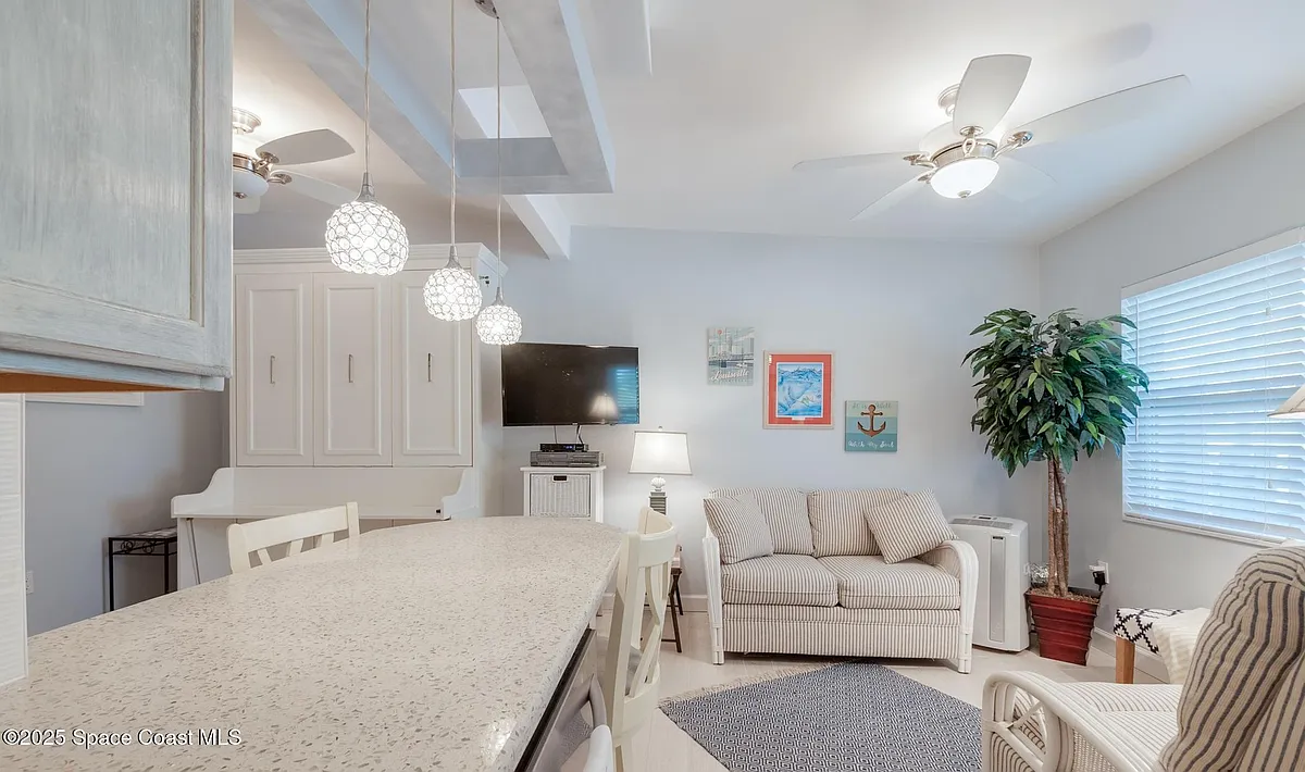 Building Photo - 490 S Orlando Ave #19