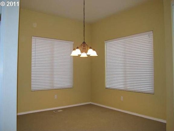 4th image of 3517 SE 182nd Ave