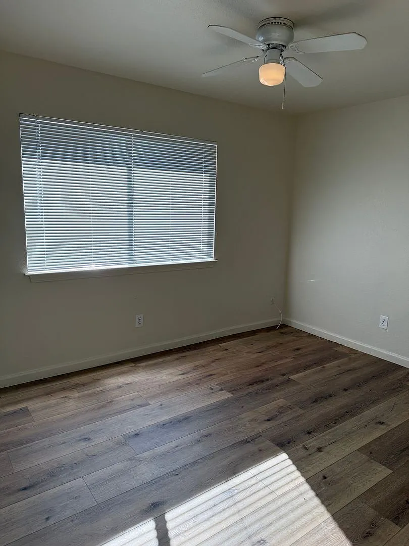 TABOR, 101 — Photo 2