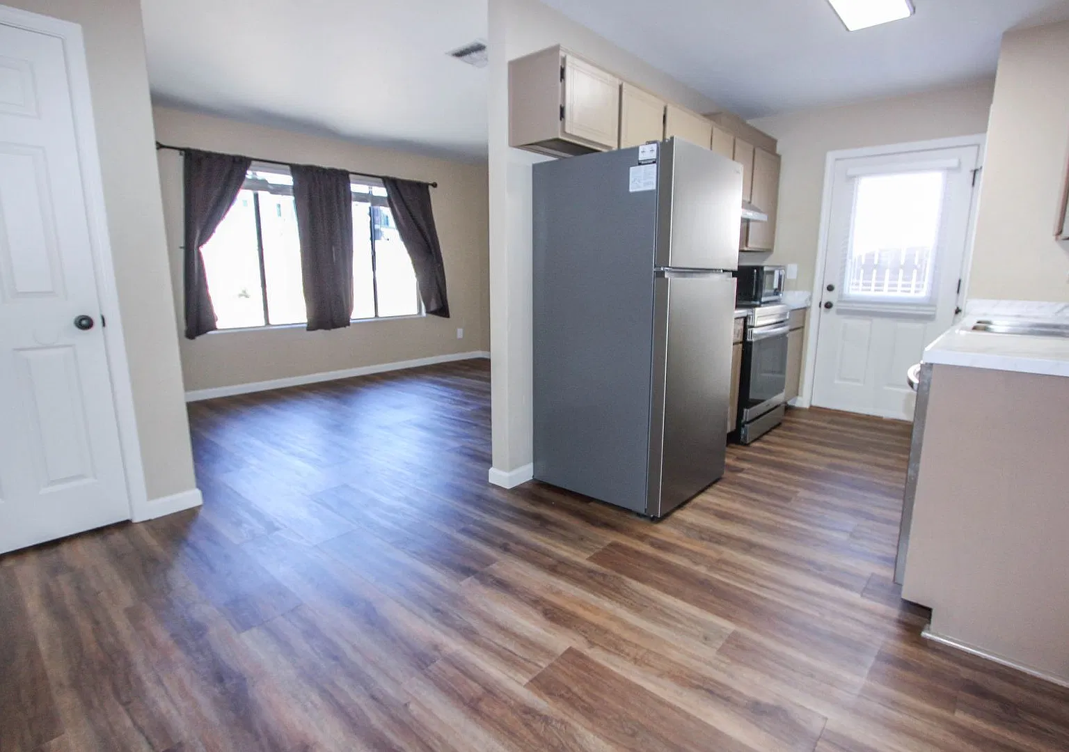 3085 N. Majesty Drive — Photo 2