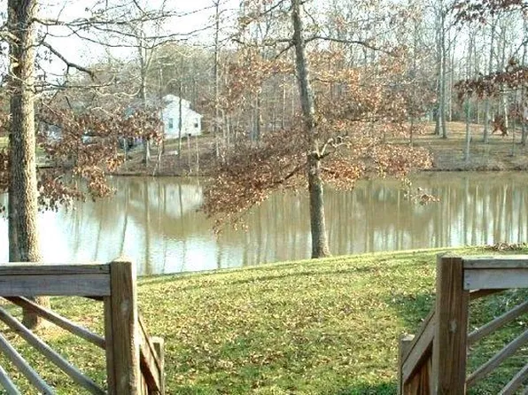 17 Ruby Dr, Stafford, VA 22556