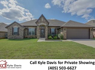 2709 Summit Terrace Dr, Norman, OK 73071