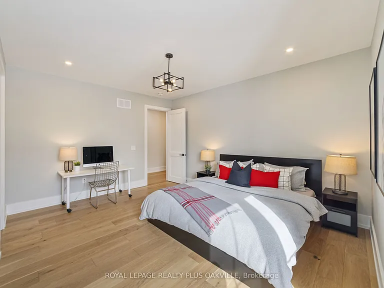 2057 Salvator Blvd — Photo 31