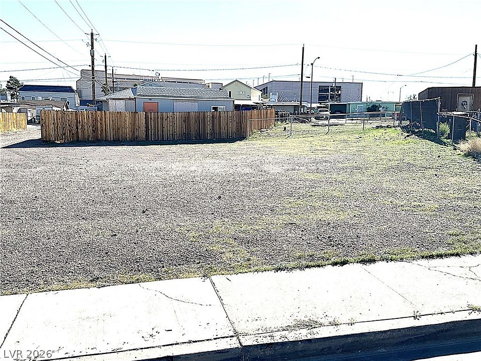 2nd image of Platinum St