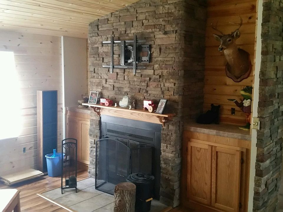 2nd image of 304 W 4th St