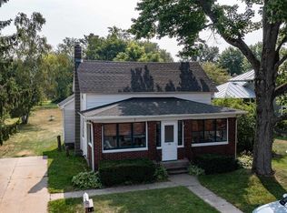 338 N Main St, Amherst, WI 54406