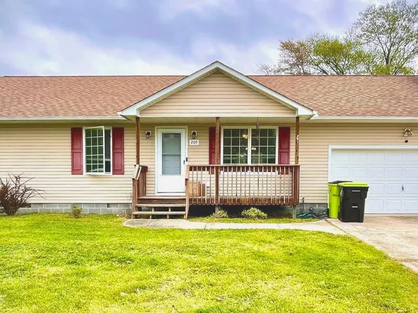 209 N 1st St, Greenwood, DE 19950