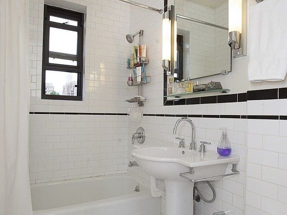 5th image of 442 Hudson St #6M