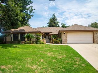 8504 Dell Forest Way, Bakersfield, CA 93311