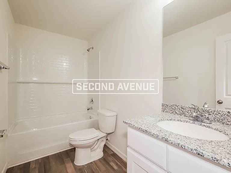 1912 Tanager Ave — Photo 12