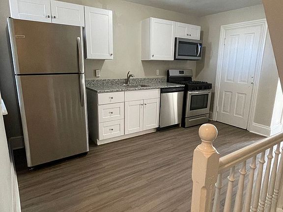 2nd image of 332 Hamilton St #11559301