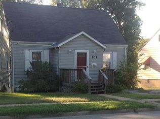 302 N Oakland Ave, Carbondale, IL 62901