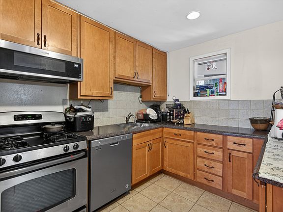 5th image of 3512 W Belden Ave