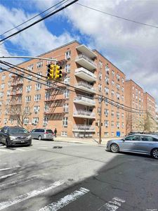 34-20 Parsons Boulevard #4U, Flushing, NY, 11354