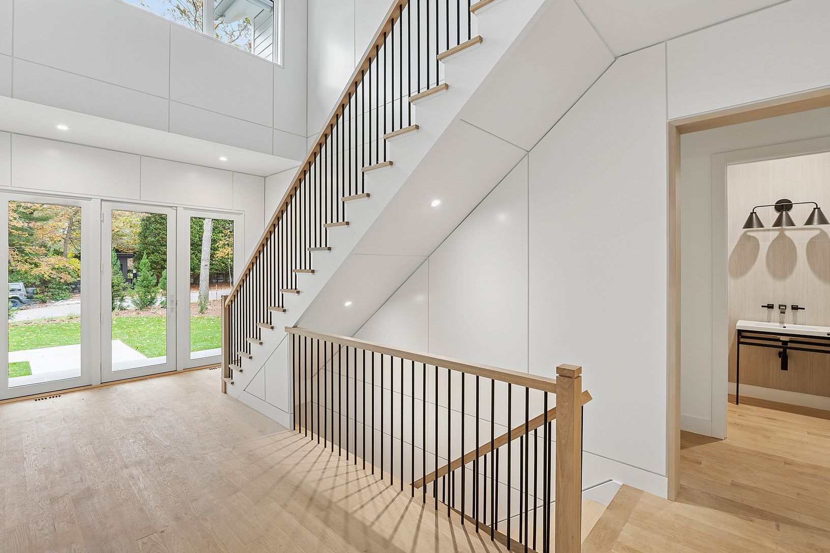  Foyer & Formal Powder Room
