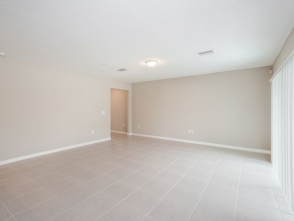 5th image of 2291 Shasta St