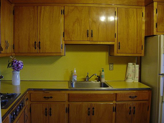 4th image of 100 S Liberty Dr