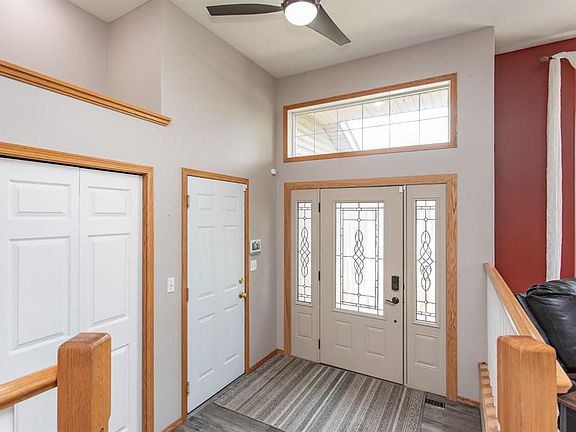 4th image of 21 W Royal Cres
