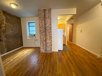 Rented by Best Apartments North Inc