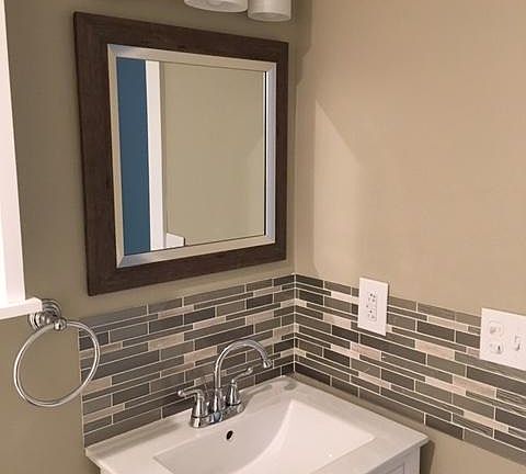 Bath vanity w storage