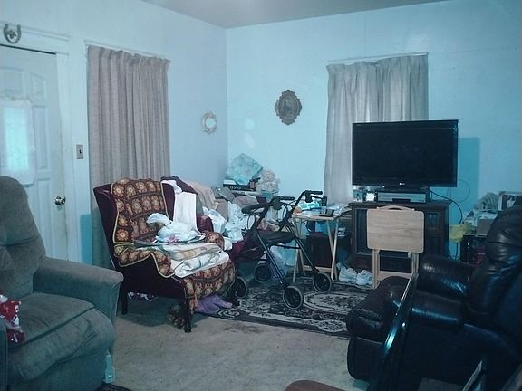 5th image of 1332 10th Ave