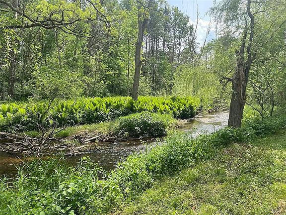 3rd image of N6154 9th Street