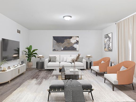 4th image of 302 Holst Ln