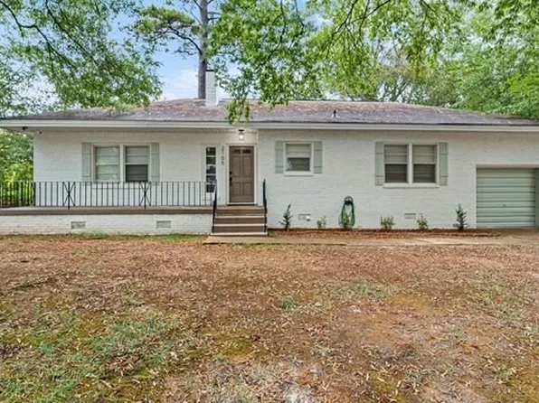 2105 22nd Ave, Northport, AL 35476